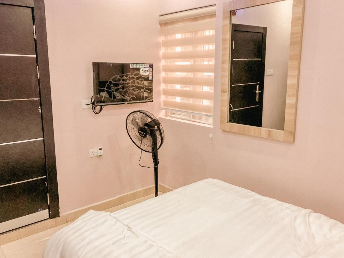 Crayford Homes Ikeja Buitenkant foto